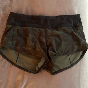 Lululemon Women’s Camo Print Running Shorts